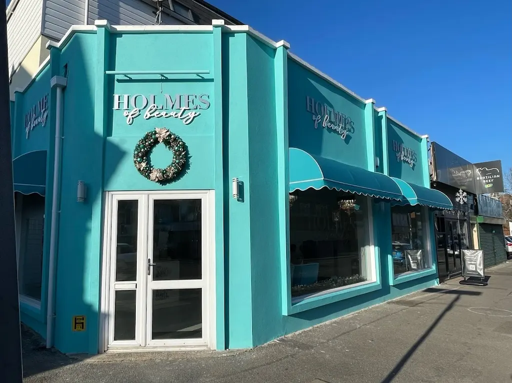 Holmes of Beauty (Winton) — Beauty Salon in Bournemouth